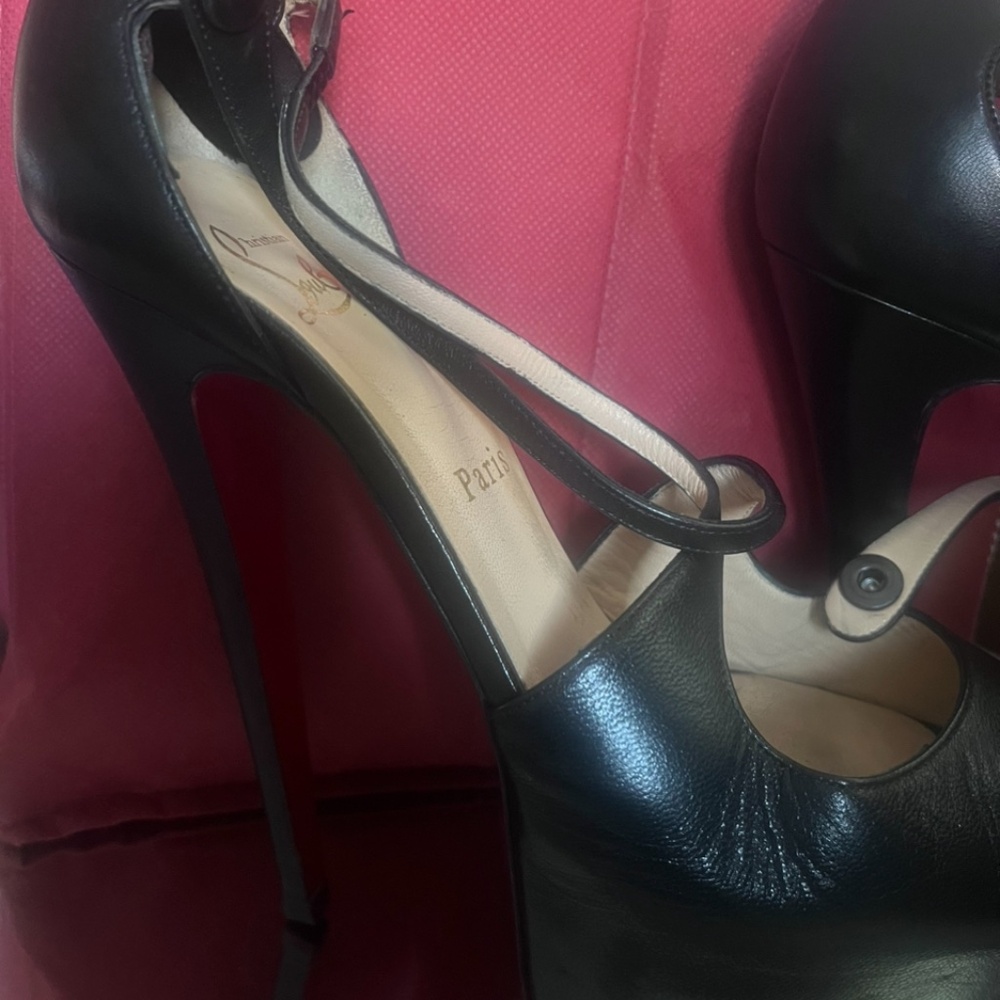louboutin High heels